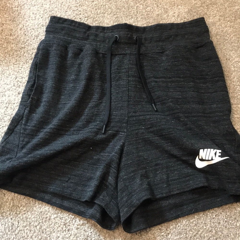 Nike black, soft midi short